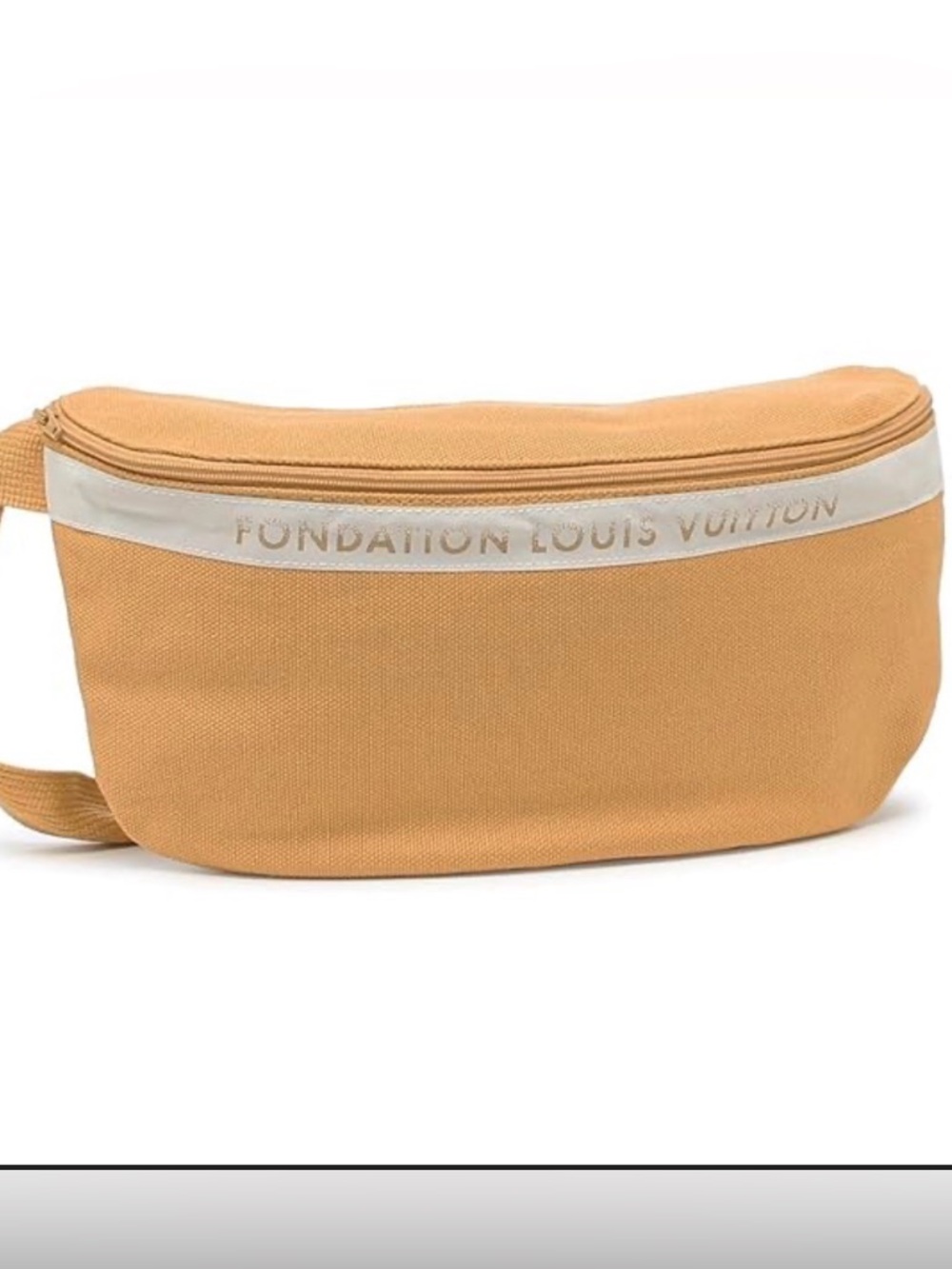 Fondation Louis Vuitton, Paris
Bumbag